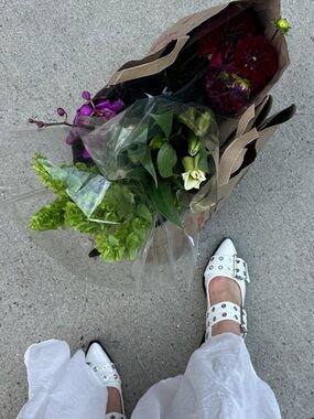 Steve Madden White Patent Pointed-Toe Slingback Flats with Grommet Straps